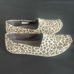 Birch Leopard Print Toms